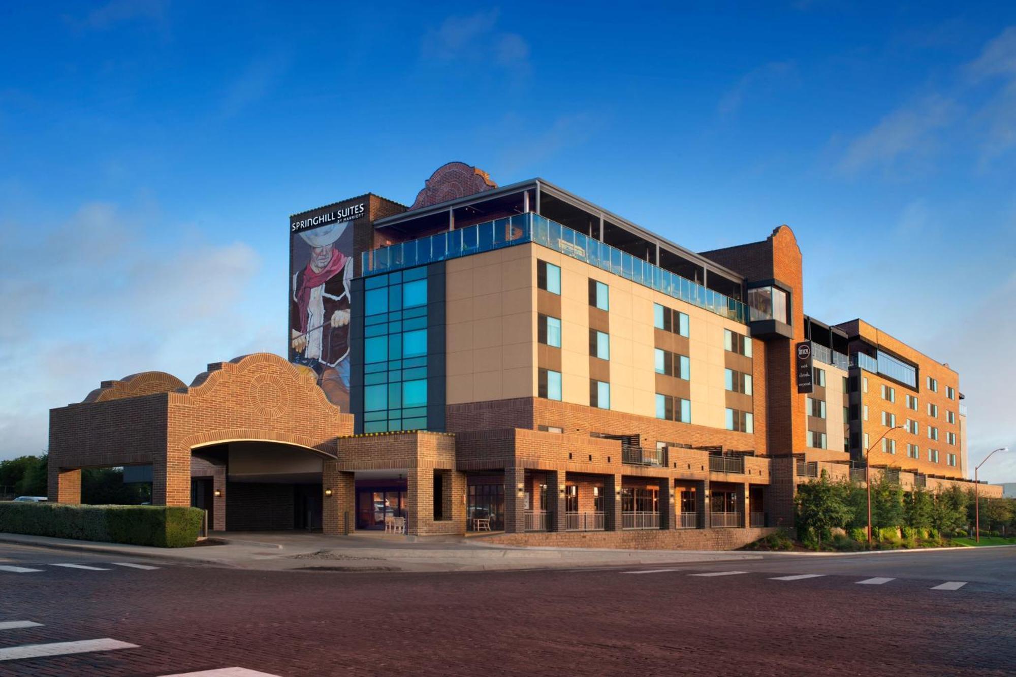 Springhill Suites By Marriott Fort Worth Historic Stockyards Exterior photo